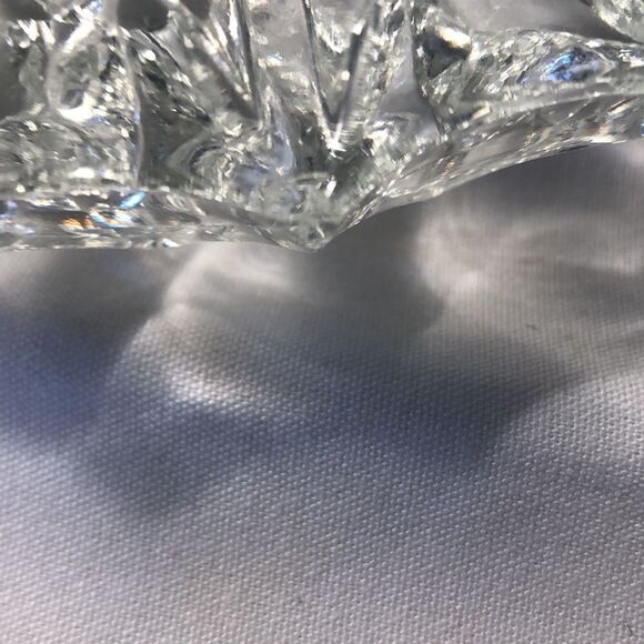 VINTAGE Glass round ashtray/trinket tray 7” w X 2” h, 2 Lb 11oz nonsmoking home - Picture 13 of 14